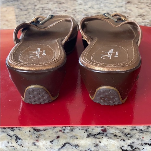 01:05 -  Vintage COLE HAAN G Series Nike Air Bronze Leather Slides - Picture 6 of 14